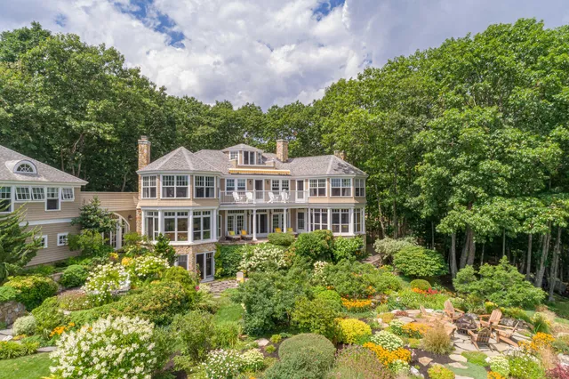 $7,500,000 | 18 Nehoc Lane, Kennebunkport, ME 04046