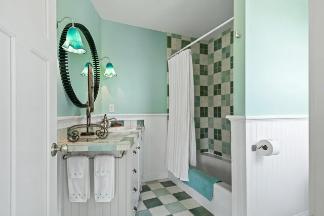 $7,500,000 | 18 Nehoc Lane, Kennebunkport, ME 04046