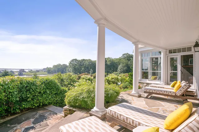 $7,500,000 | 18 Nehoc Lane, Kennebunkport, ME 04046