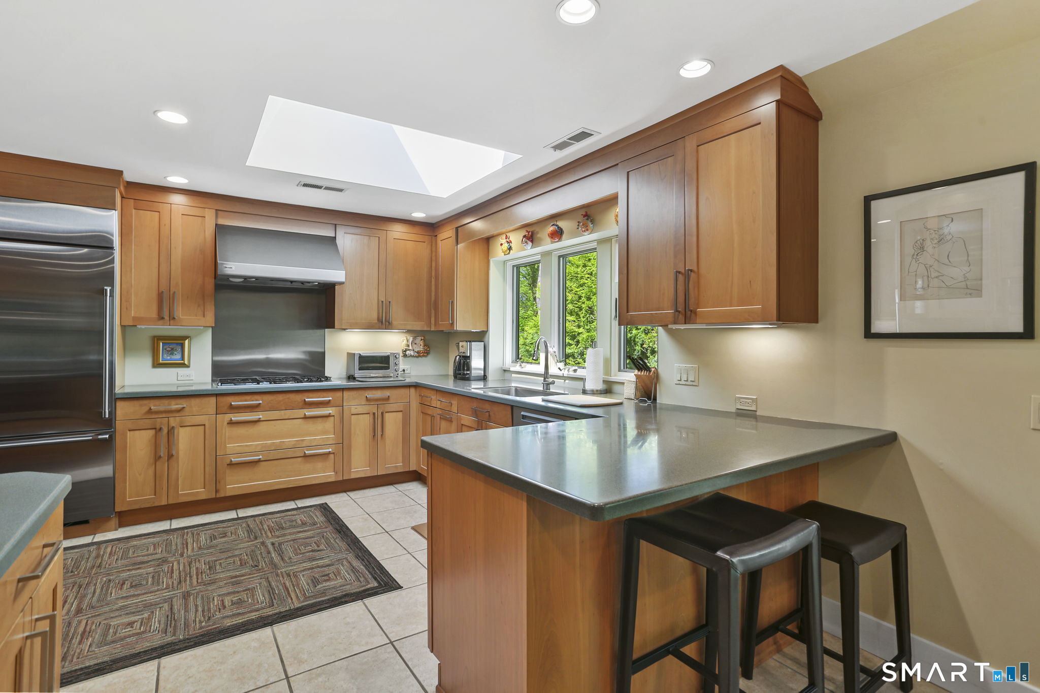 1185 Stillson Road Fairfield, CT 06824 - Photo 15 of 40