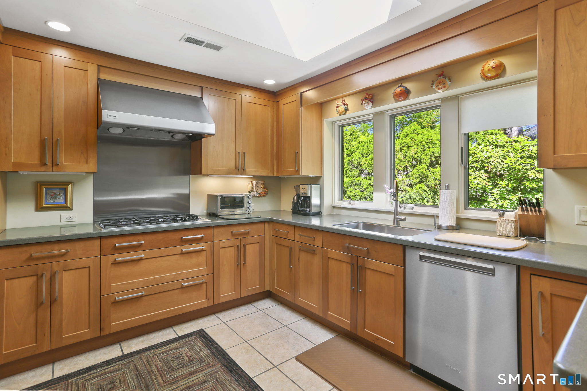 1185 Stillson Road Fairfield, CT 06824 - Photo 18 of 40