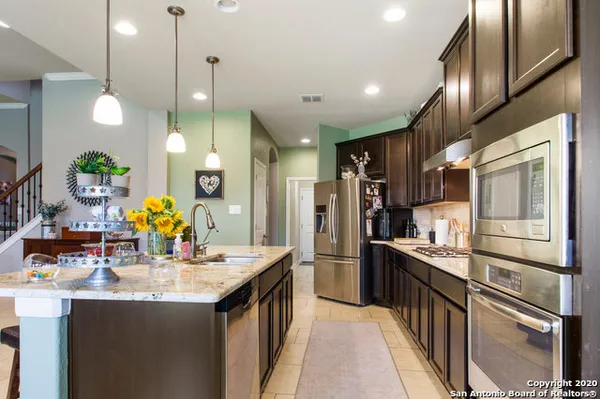 $2,650 | 1019 Stone Crossing, New Braunfels, TX 78132