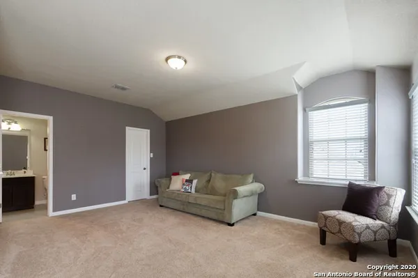 $2,650 | 1019 Stone Crossing, New Braunfels, TX 78132