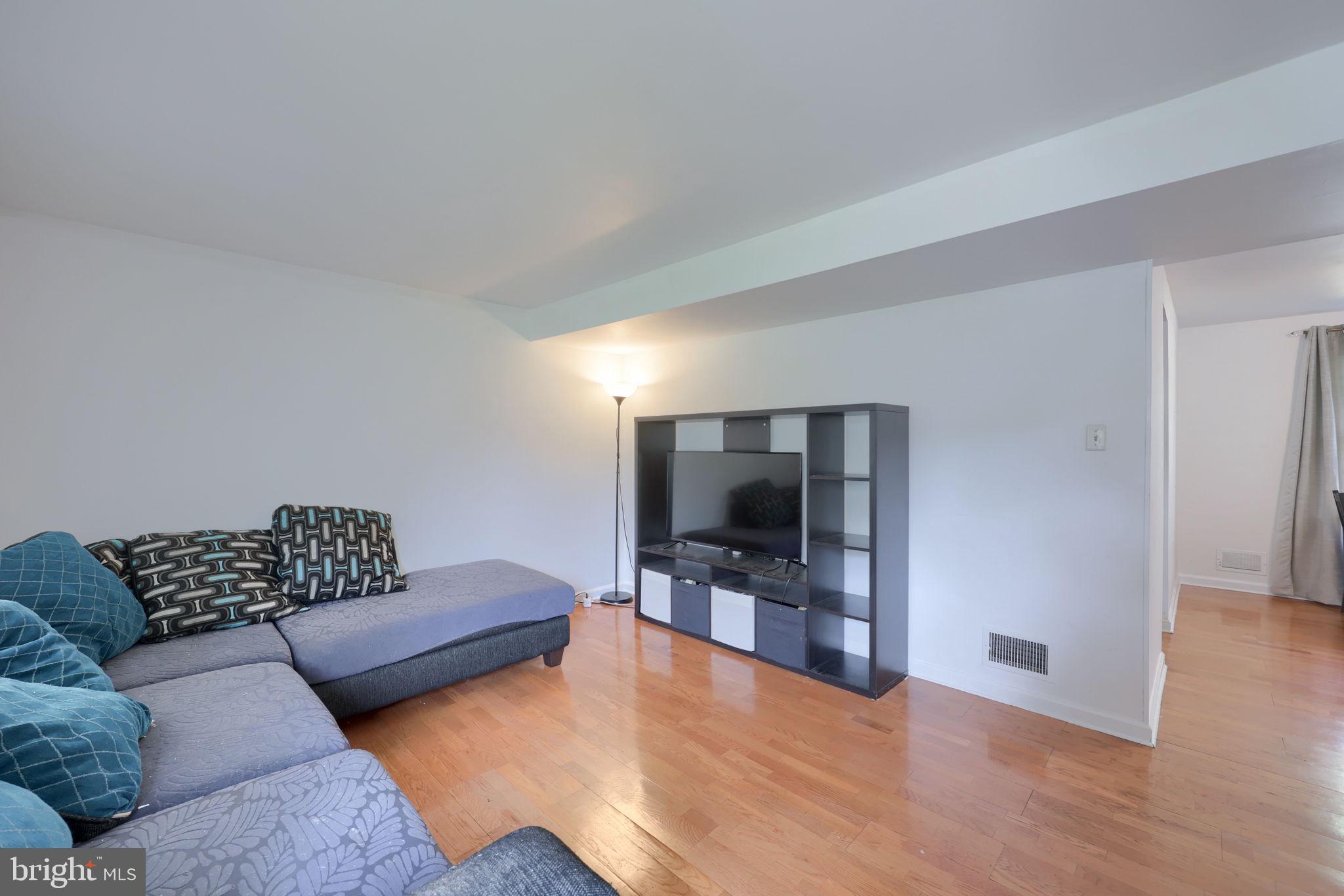 1604 Robert Road Lancaster, PA 17601 - Photo 17 of 36