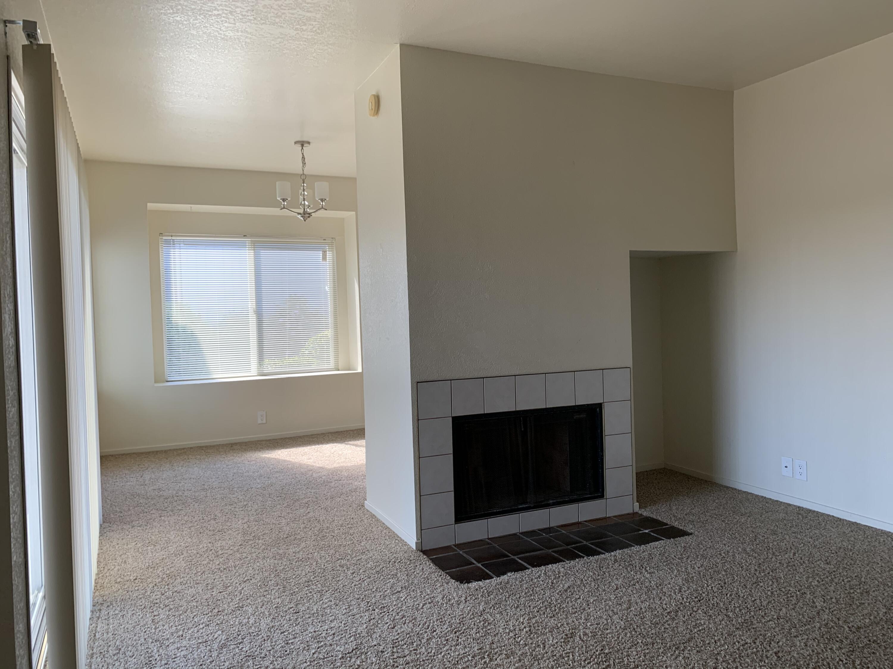 225 Ridgetop Drive, Unit 116 Redding, CA 96003 - Photo 4 of 8 IMG_2230 (10)