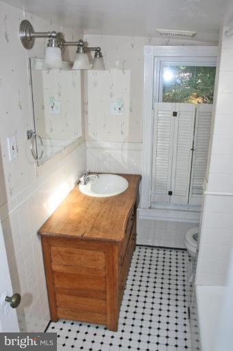 8 Jefferson Place Annapolis, MD 21401 - Photo 13 of 17 Bath #1