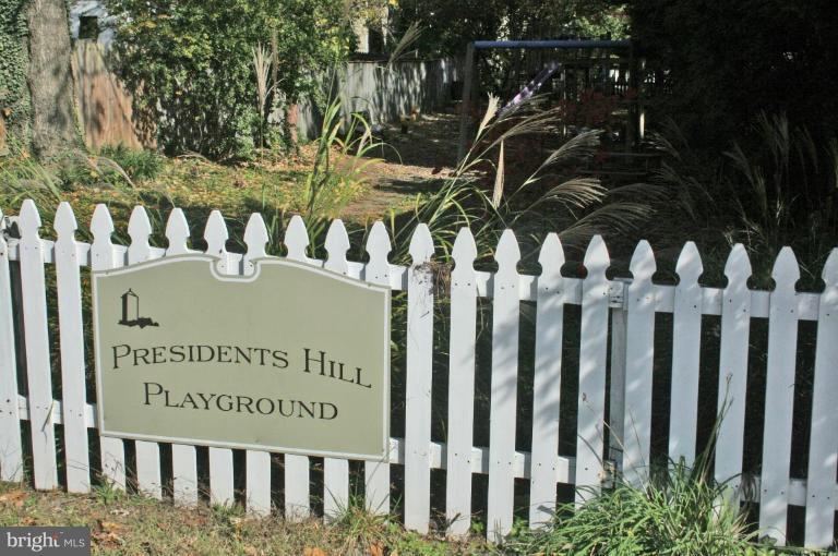 8 Jefferson Place Annapolis, MD 21401 - Photo 15 of 17 Community Amenities 1