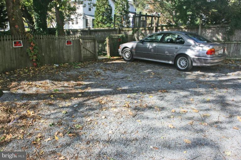 8 Jefferson Place Annapolis, MD 21401 - Photo 6 of 17 Exterior (Rear)