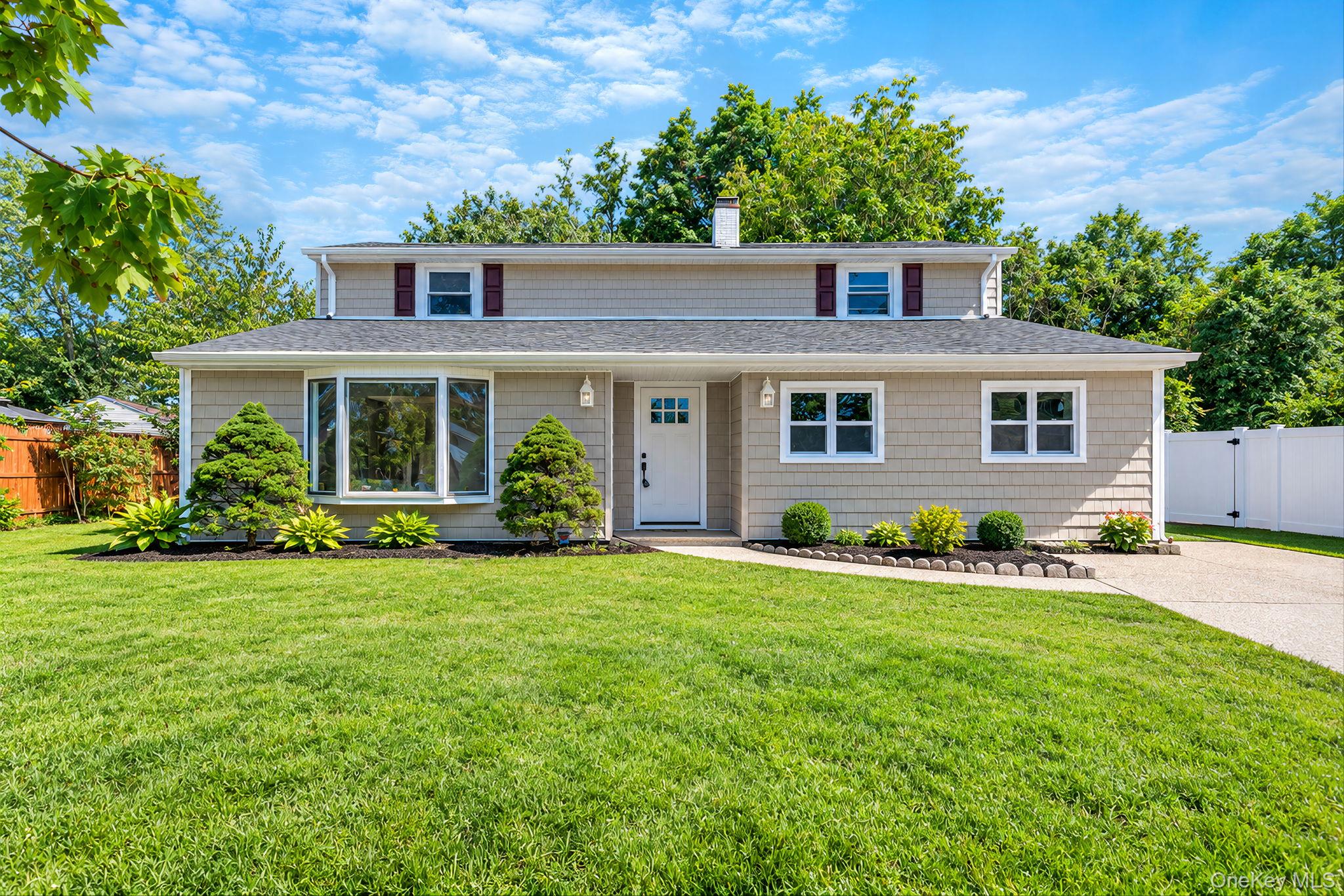 118 Boyle Road Selden, NY 11784 - Photo 1 of 35 Gallery Image 1