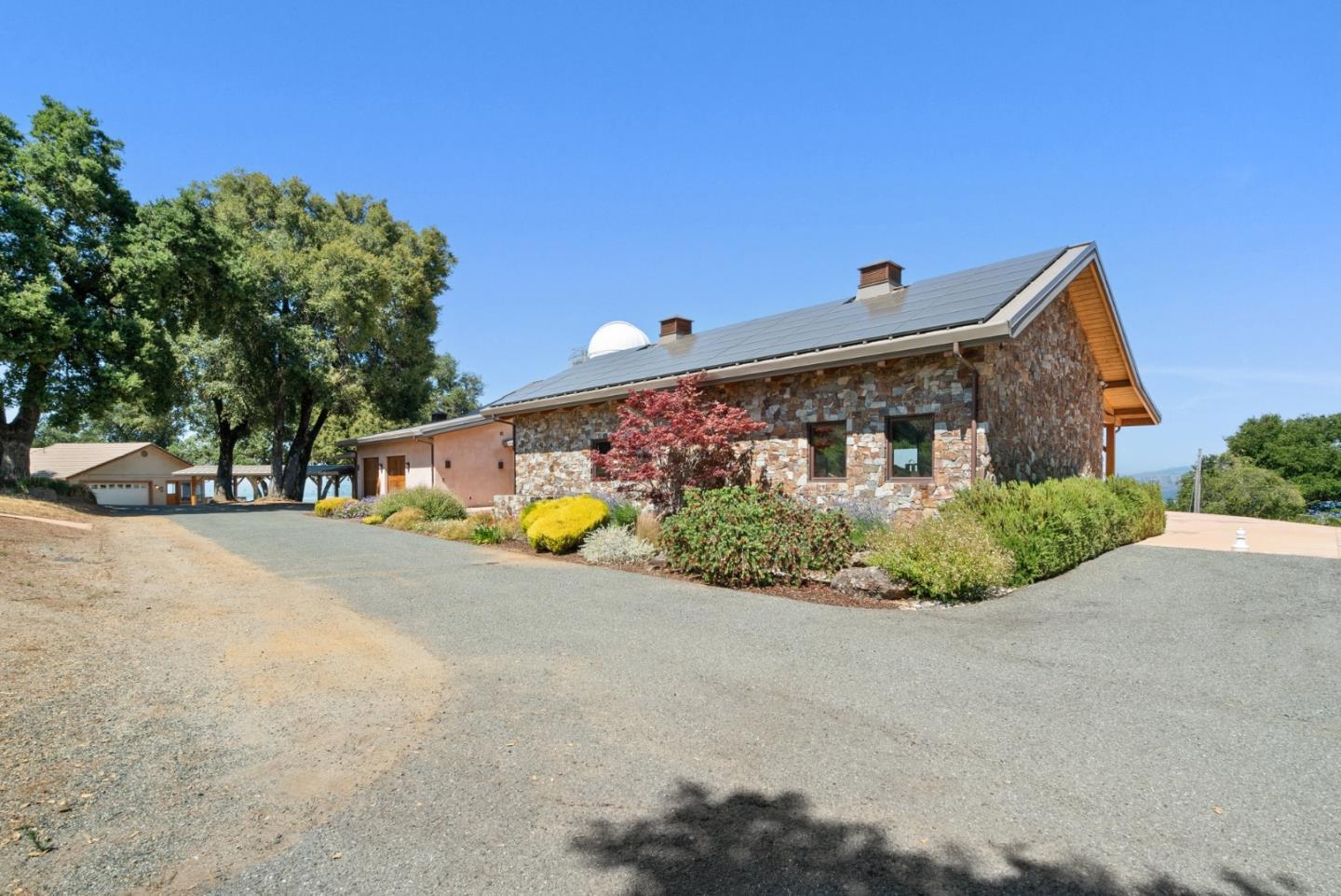 15060 Montebello Road Cupertino, CA 95014 - Photo 58 of 81