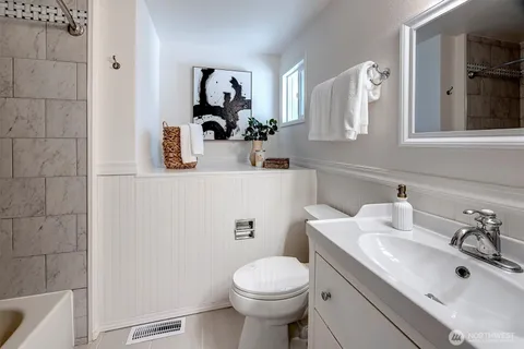 $1,398,800 | 11725 Northeast 102nd Place, Kirkland, WA 98033