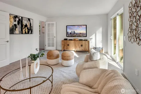 $1,398,800 | 11725 Northeast 102nd Place, Kirkland, WA 98033