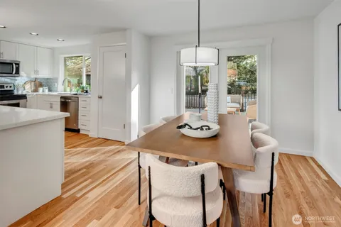 $1,398,800 | 11725 Northeast 102nd Place, Kirkland, WA 98033