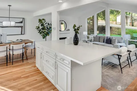 $1,398,800 | 11725 Northeast 102nd Place, Kirkland, WA 98033