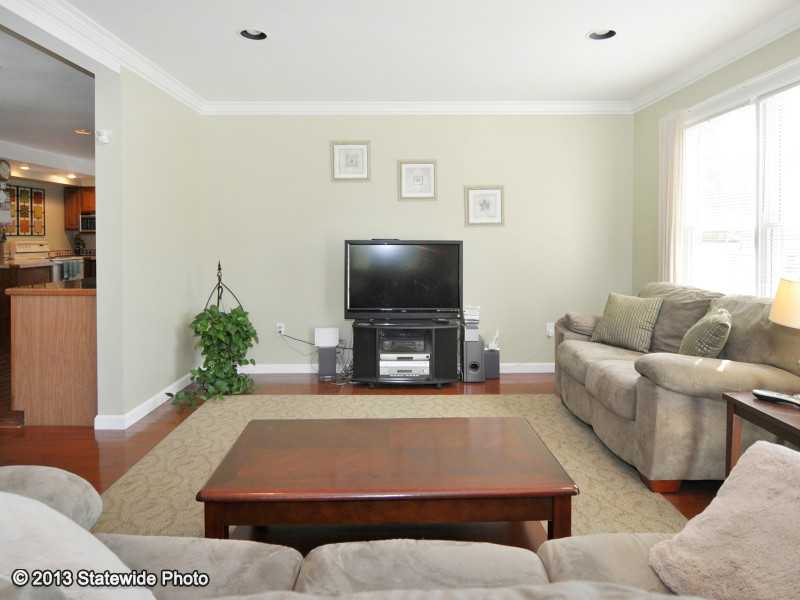 1023 Wapping Road Middletown, RI 02842 - Photo 4 of 25 Den/Family/Great Room.