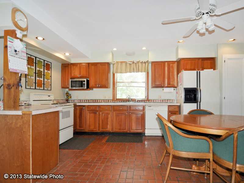1023 Wapping Road Middletown, RI 02842 - Photo 5 of 25 Kitchen.