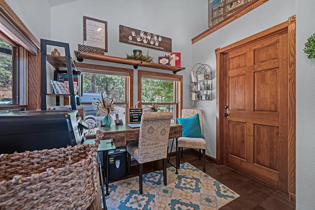 4607 Meadowlark Way Placerville, CA 95667 - Photo 14 of 58 Office nook. Just out side of master bedroom on main floor.