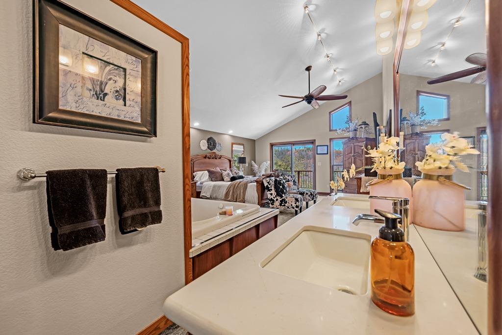 4607 Meadowlark Way Placerville, CA 95667 - Photo 19 of 58 Primary bedroom vanity with 2 sinks.