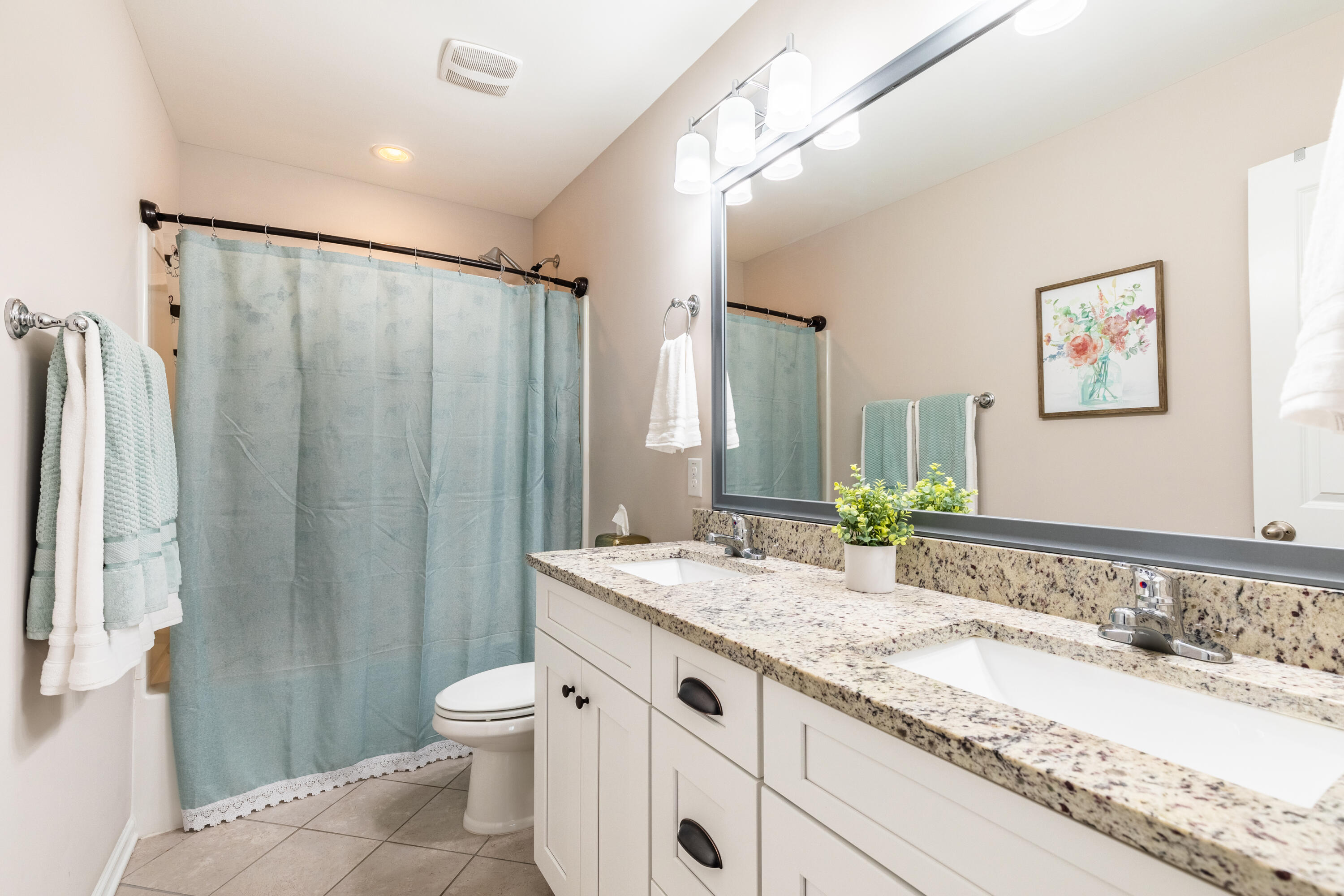 1067 Fort Johnson Road Charleston, SC 29412 - Photo 27 of 34 1067 bath2
