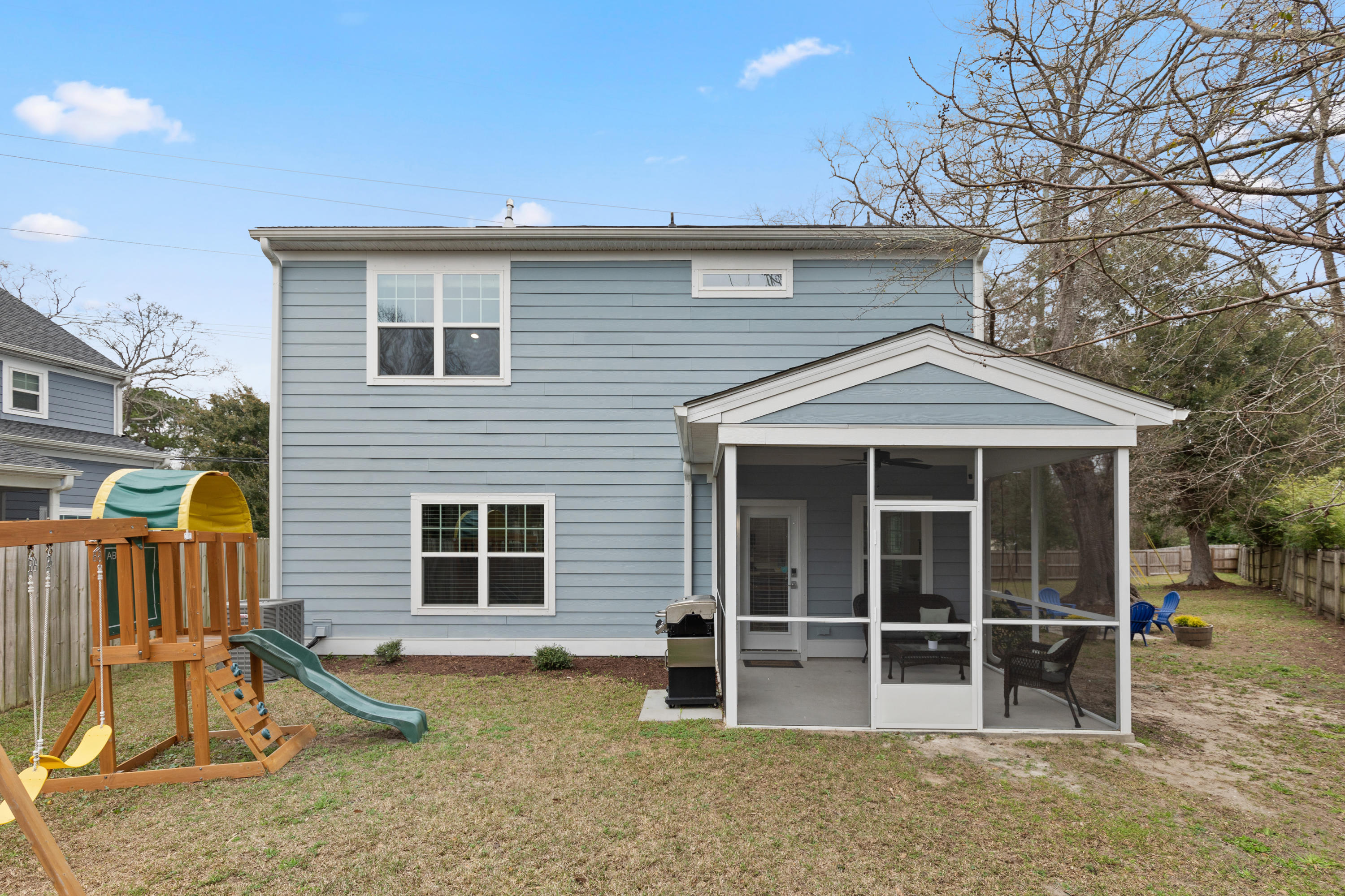1067 Fort Johnson Road Charleston, SC 29412 - Photo 34 of 34 1067 back