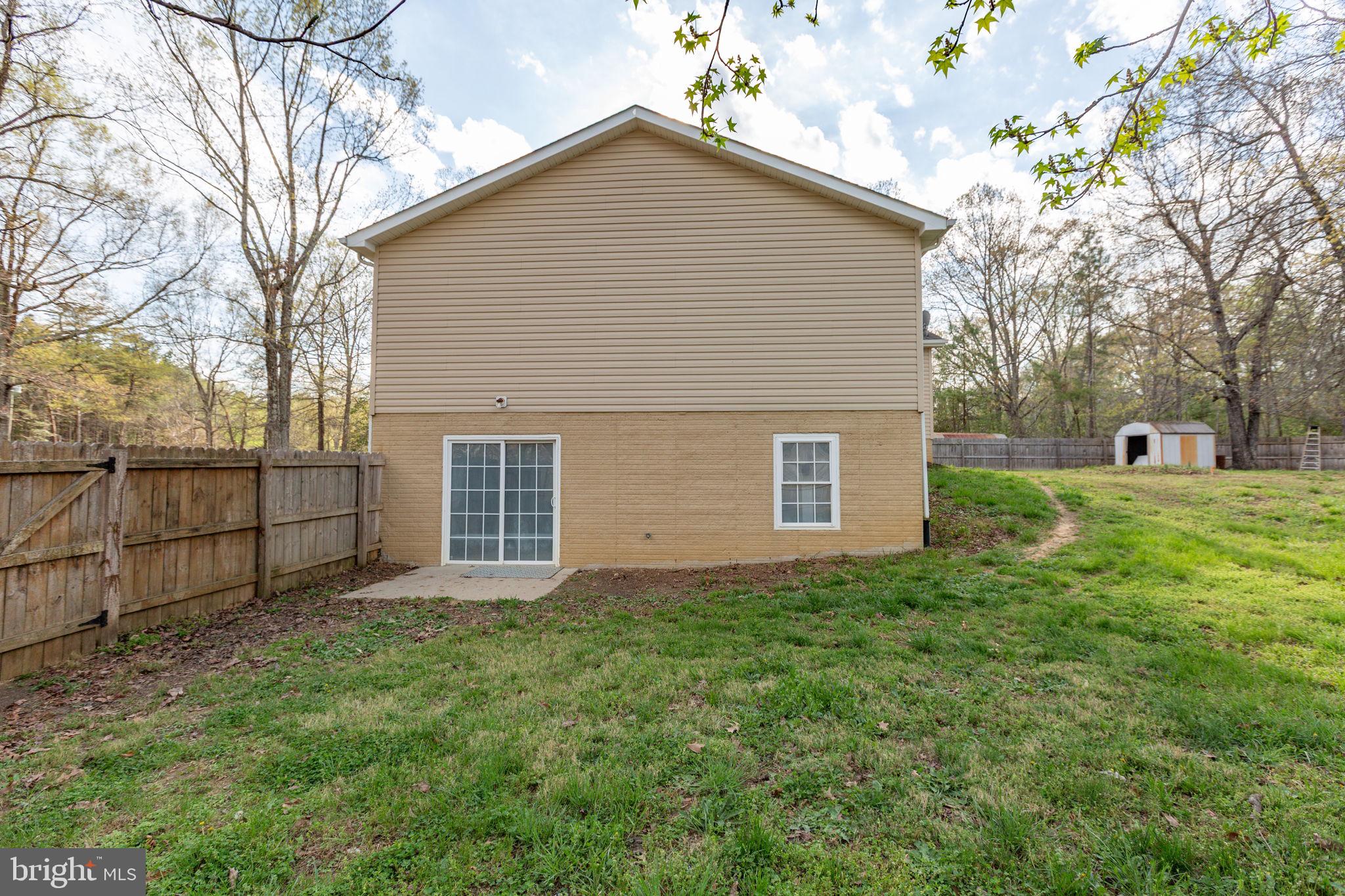16283 Round Hill Road King George, VA 22485 - Photo 4 of 37 Gallery Image 4