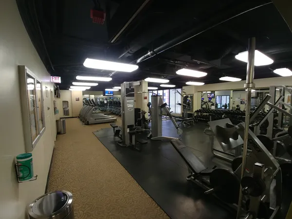 $2,000 | 10 East Ontario Street, Unit 3804, Chicago, IL 60611