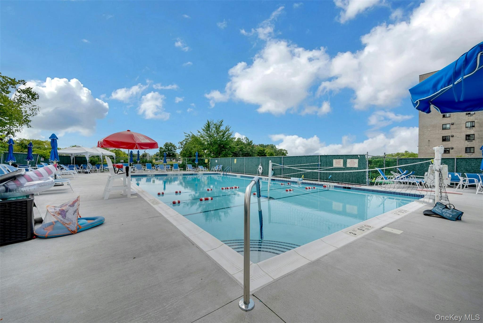 640 Pelham Road, Unit 1D New Rochelle, NY 10805 - Photo 2 of 32 Brand new on-site Pool