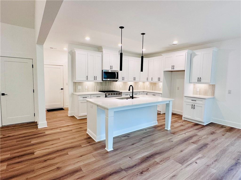 6312 Woodstock Road Acworth, GA 30102 - Photo 10 of 44