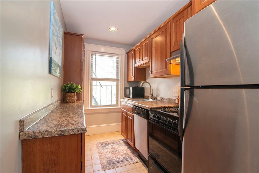 1729 S Road, Unit C South Kingstown, RI 02881 - Photo 10 of 20