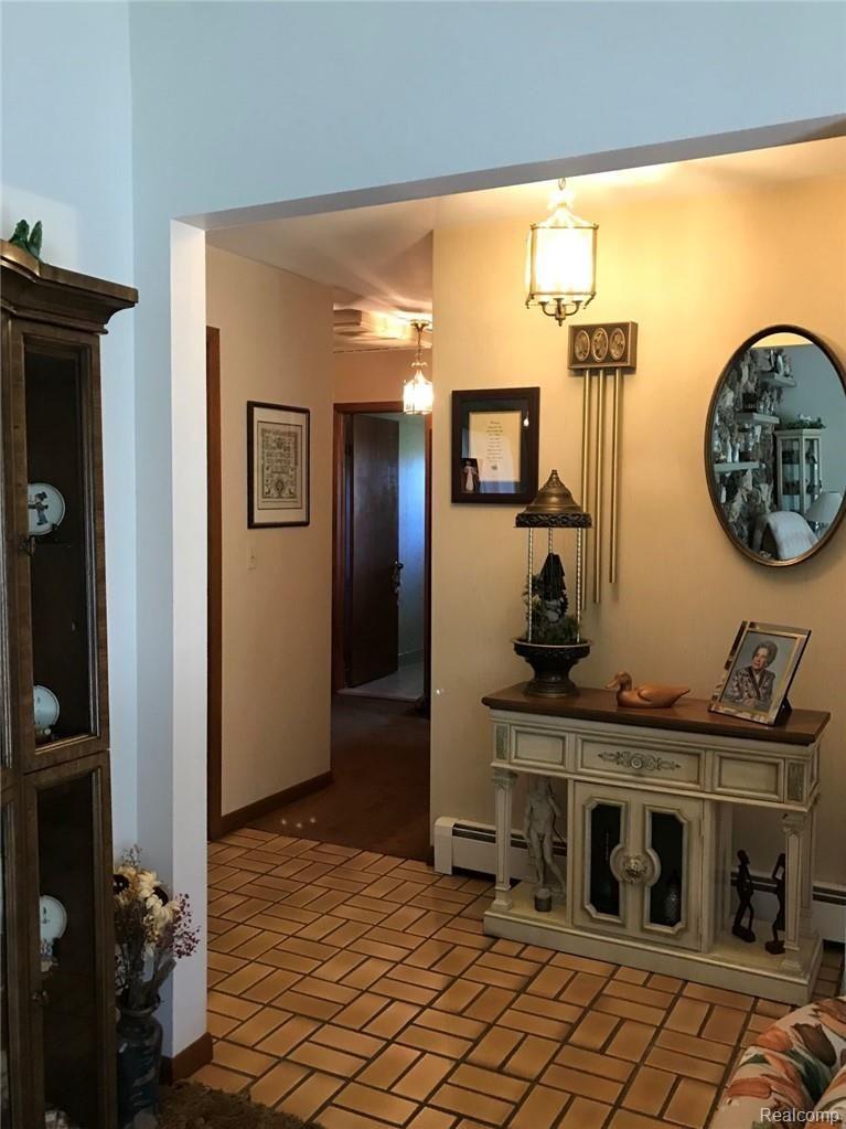 Front Foyer 3.jpg