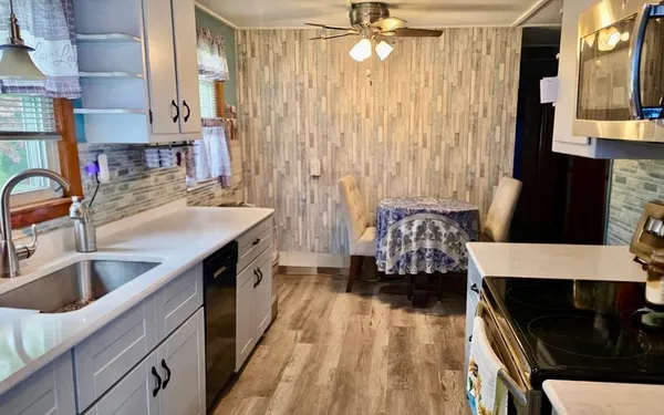 $319,900 | 44 Wilson Avenue, Chicopee, MA 01013