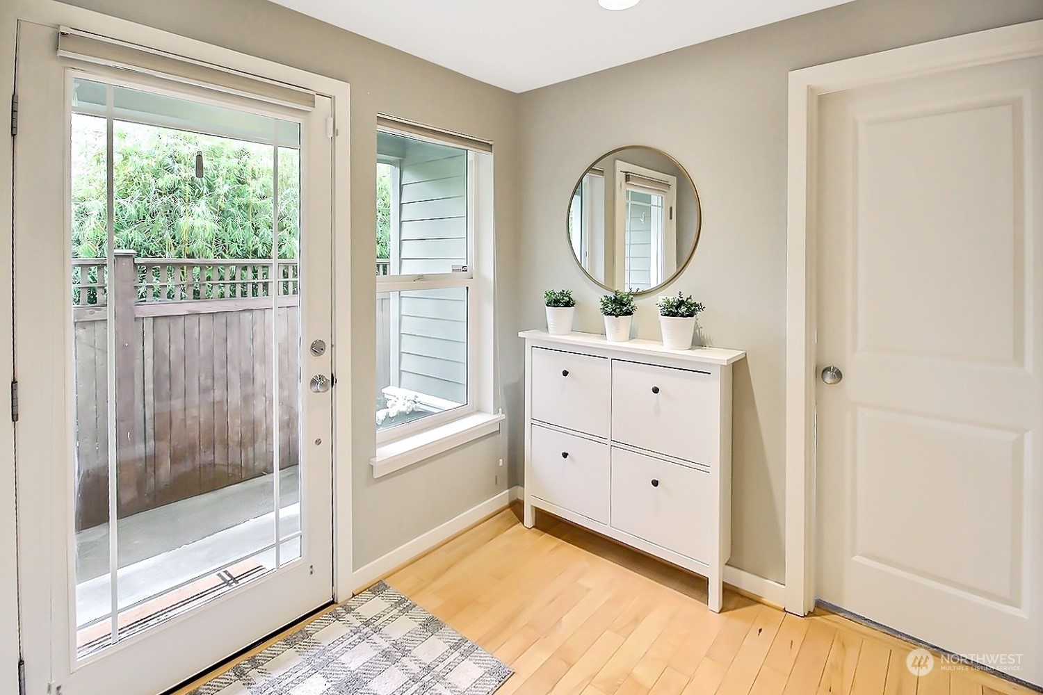 4149 Southwest Frontenac Street, Unit B Seattle, WA 98136 - Photo 3 of 40 Gallery Image 3