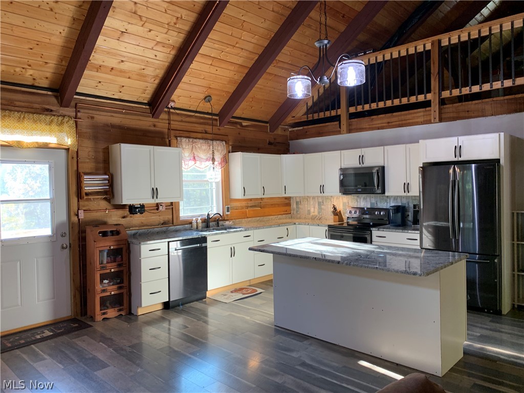 1761 Campbell Road Southwest New Philadelphia, OH 44663 - Photo 7 of 34 Gallery Image 7