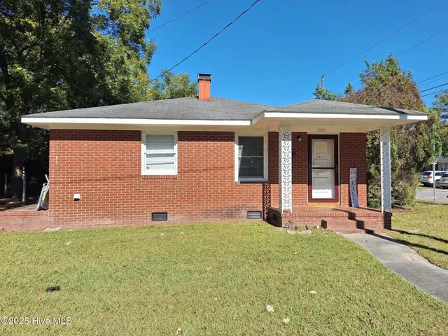 $1,100 | 1311 East 2nd Street, Greenville, NC 27858
