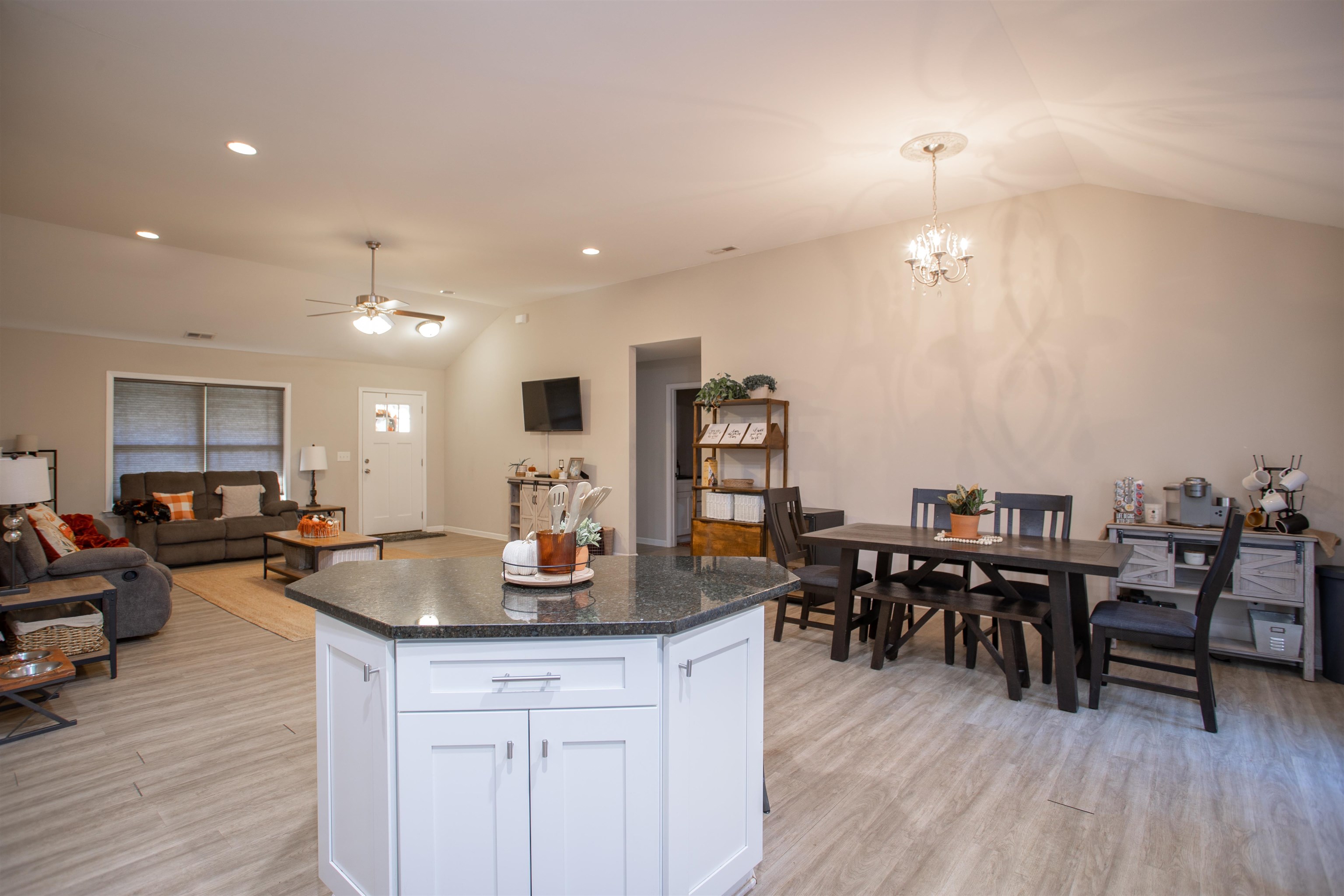 115 Hunter Ridge Court Boiling Springs, SC 29316 - Photo 10 of 24 Gallery Image 10
