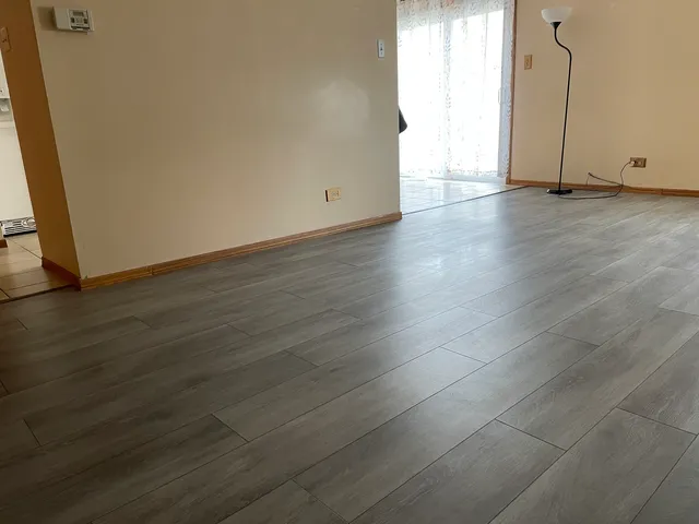 $1,900 | 444 Lear Court, Schaumburg, IL 60107