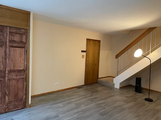 $1,900 | 444 Lear Court, Schaumburg, IL 60107