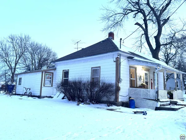 $55,000 | 830 Locust Street, Nortonville, KS 66060