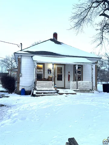 $64,000 | 830 Locust Street, Nortonville, KS 66060