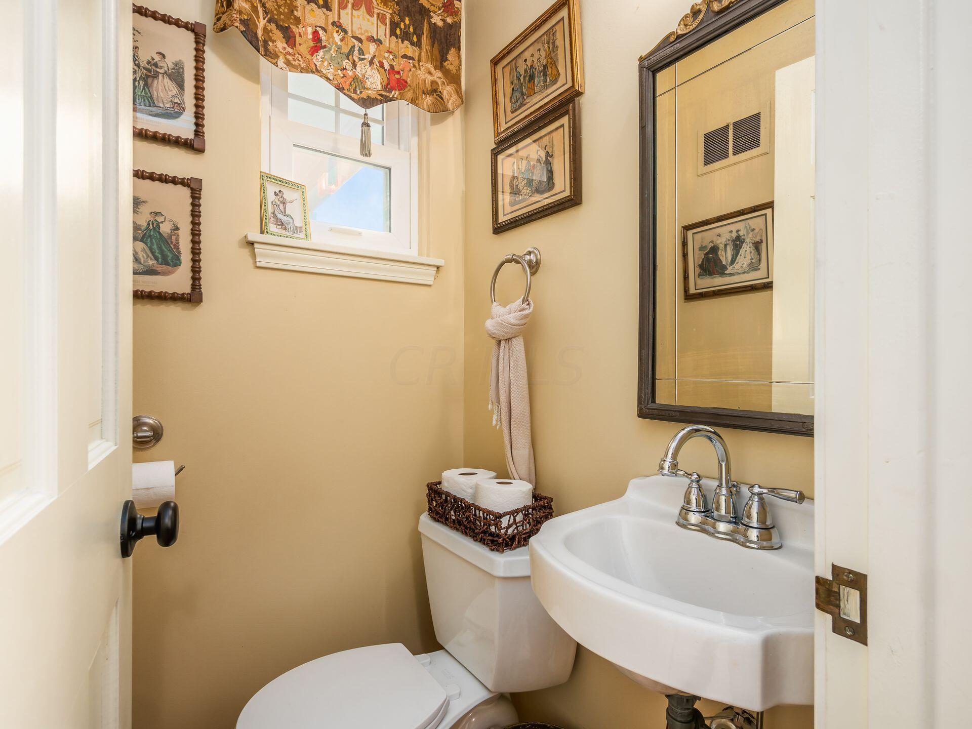 1544 Guilford Road Columbus, OH 43221 - Photo 12 of 76 Half Bathroom off Den