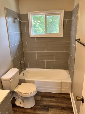 $1,200 | 3100 Summit Avenue, Unit J, Greensboro, NC 27405