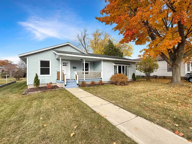 $244,900 | 1608 22nd Avenue, Menominee, MI 49858