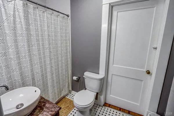 $368,400 | 414 Norfolk Avenue, Lynchburg, VA 24503