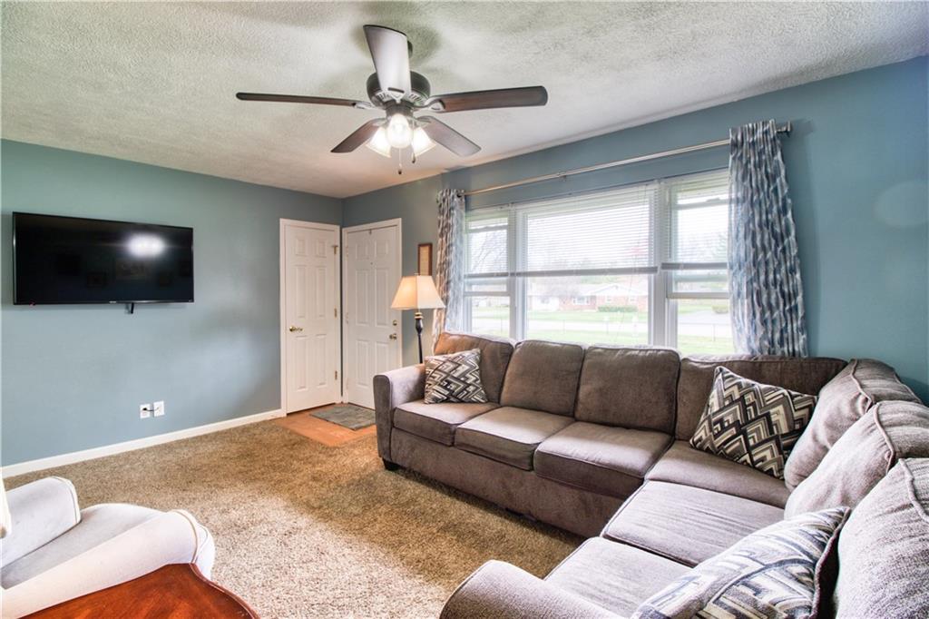 7440 Combs Road Indianapolis, IN 46237 - Photo 4 of 32 Gallery Image 4