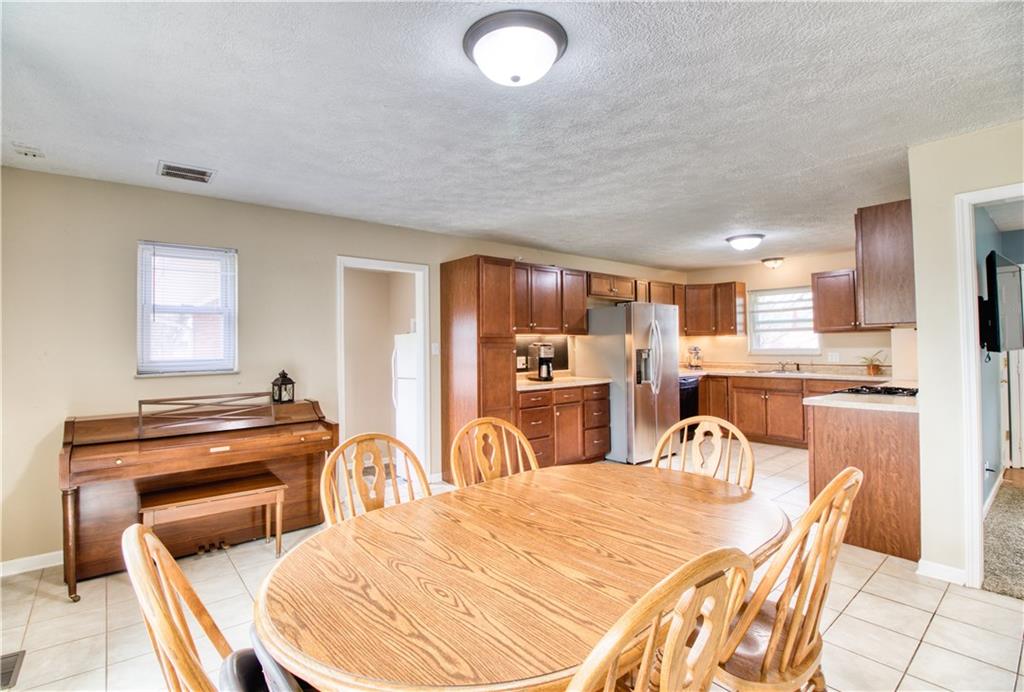 7440 Combs Road Indianapolis, IN 46237 - Photo 7 of 32 Gallery Image 7