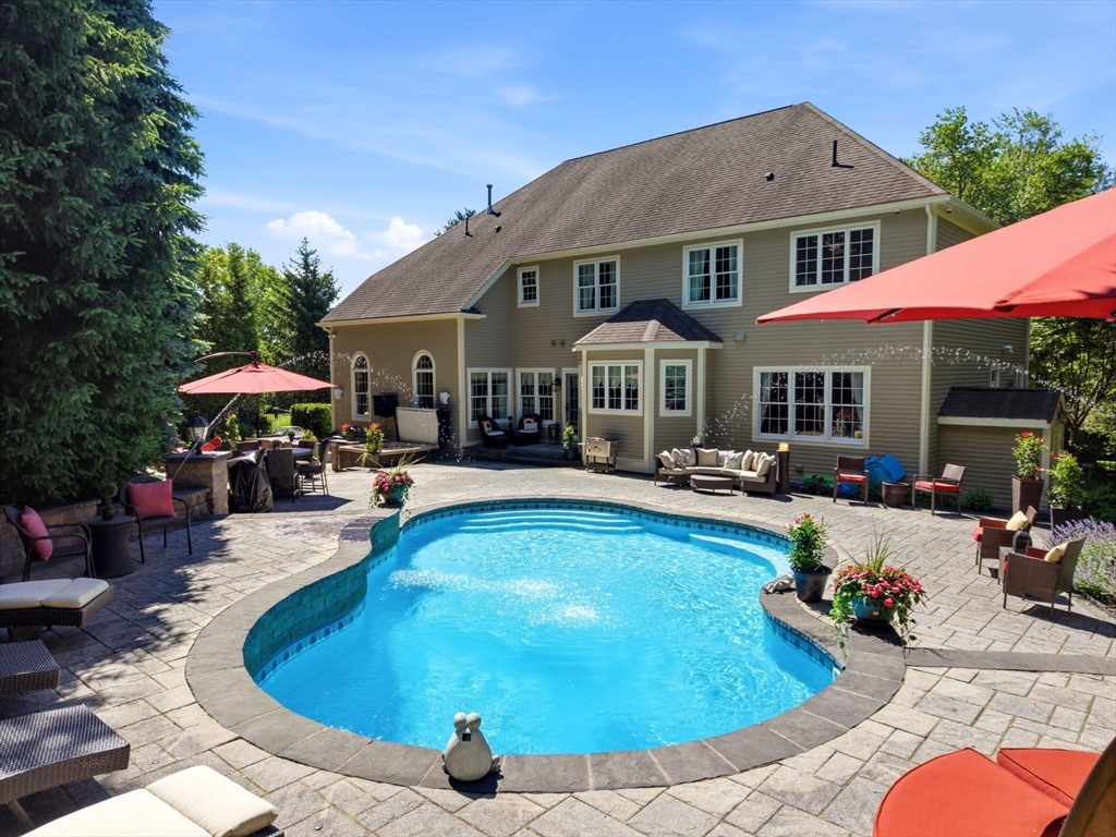 4 Shipley Court Middleton, MA 01949 - Photo 9 of 29