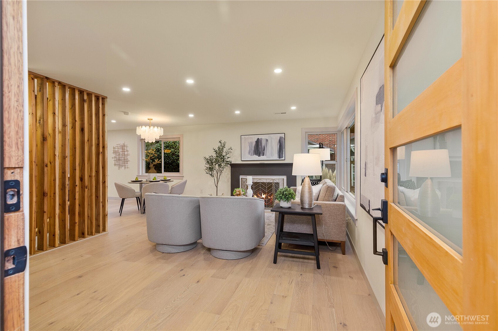 9506 18th Avenue Northwest Seattle, WA 98117 - Photo 3 of 40