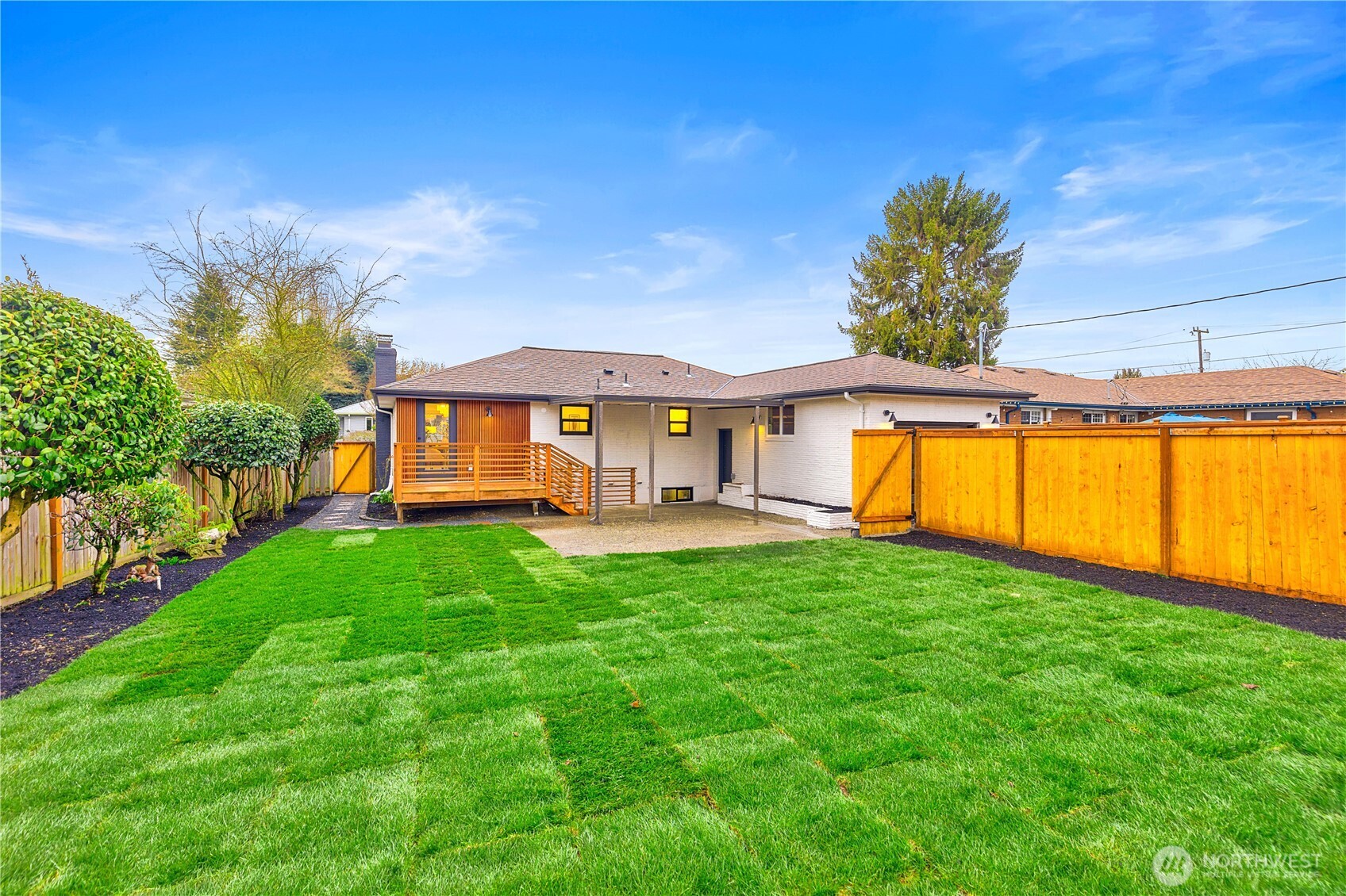 9506 18th Avenue Northwest Seattle, WA 98117 - Photo 35 of 40