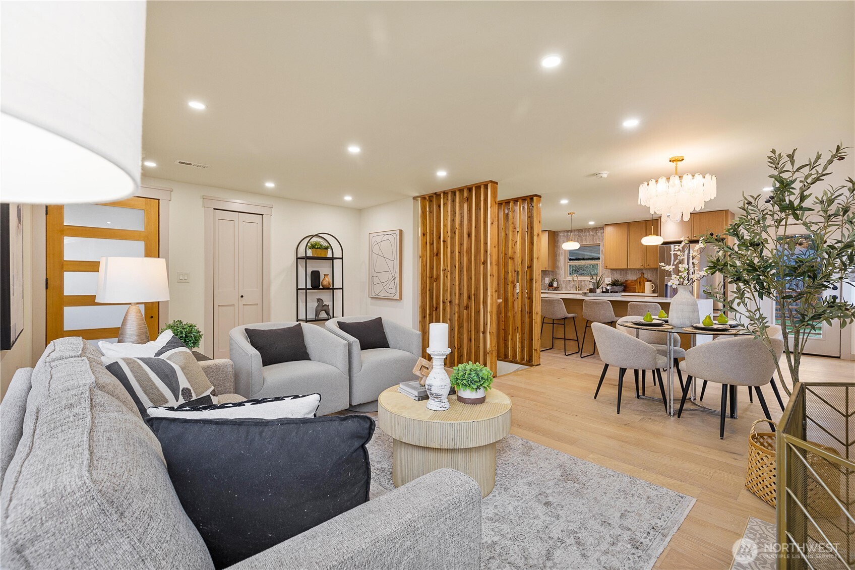 9506 18th Avenue Northwest Seattle, WA 98117 - Photo 7 of 40