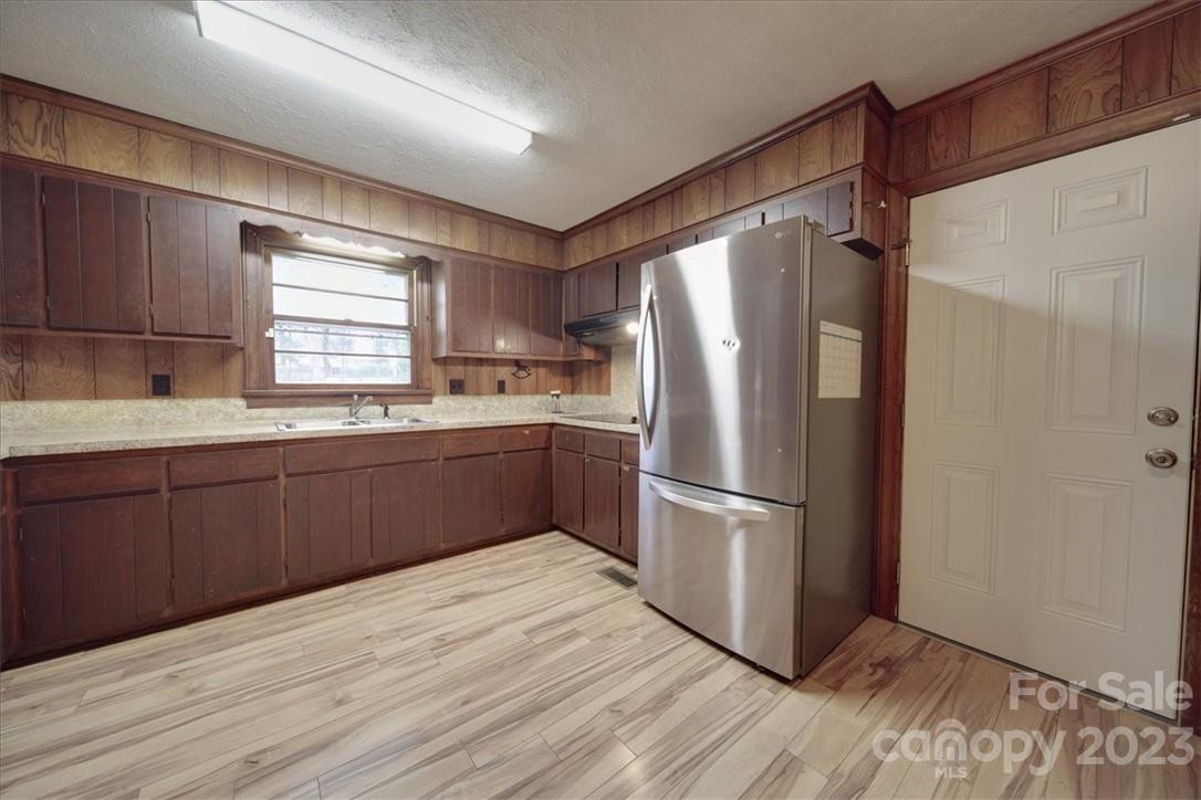 212 Morlan Park Road Salisbury, NC 28146 - Photo 11 of 25 Gallery Image 11
